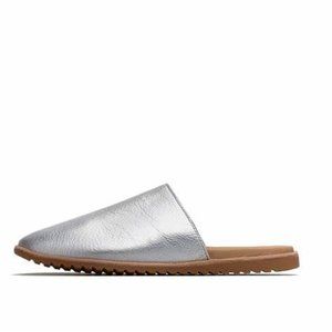 NWB Sorel Ella Mule Silver